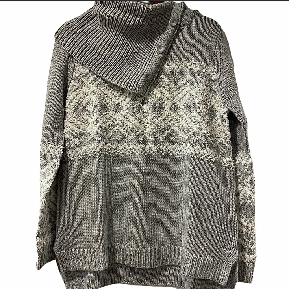(Size S, L, XL) Gray/Cream Knit Sweater